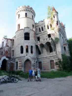 Замок в Муромцево