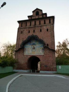 Коломенские ворота, вид с внутренней стороны.