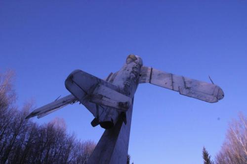 Памятник лётчикам-нарофоминцам