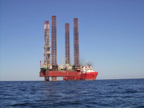 Межводное. В Чёрном море нашли нефть.